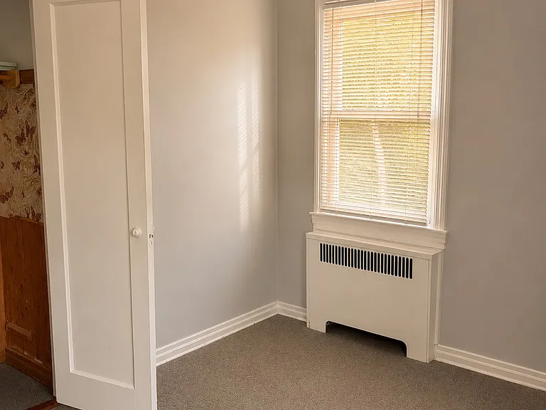 135-11 122nd Pl #1 — Photo 11