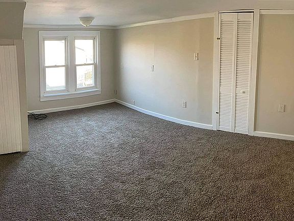 2nd image of 651 Weaver St