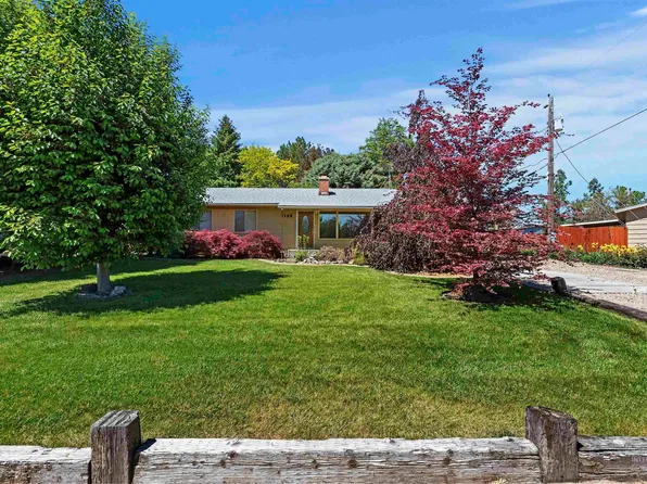 1133 Shady Ln, Emmett, ID 83617