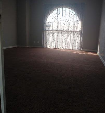 4th image of 667 Misty Meadow St