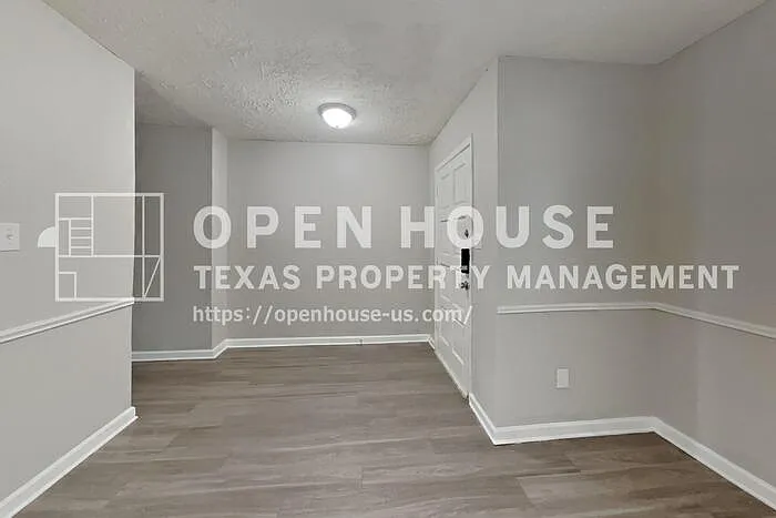 14227 Bella Dr — Photo 9
