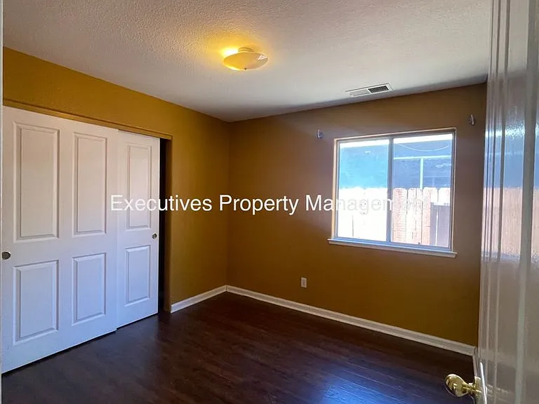 1308 Fairway Dr — Photo 8