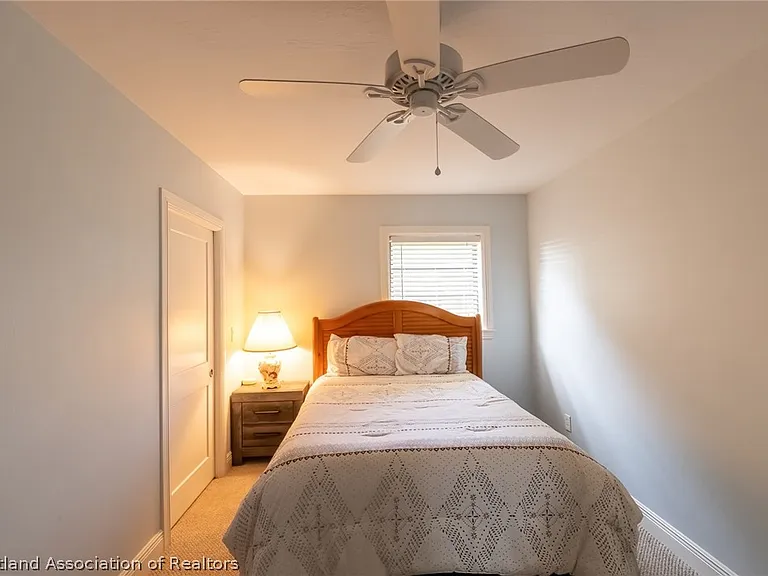 102 Squirrel Point — Photo 41