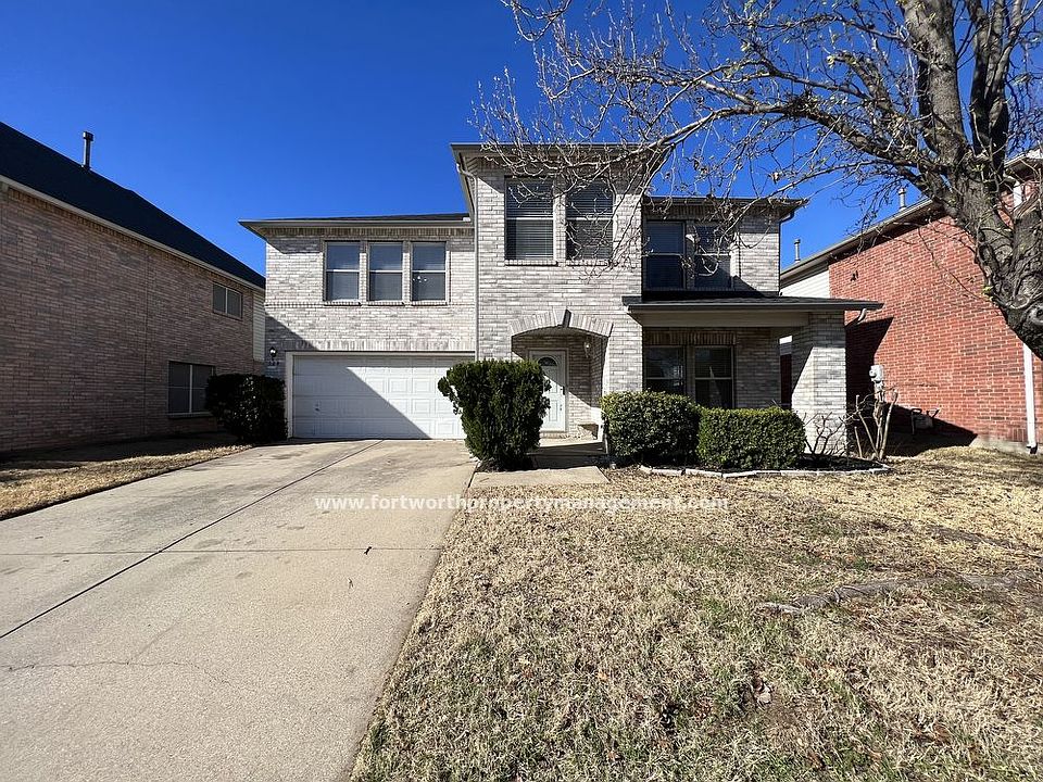 1st image of 324 Canyon Oak Ct