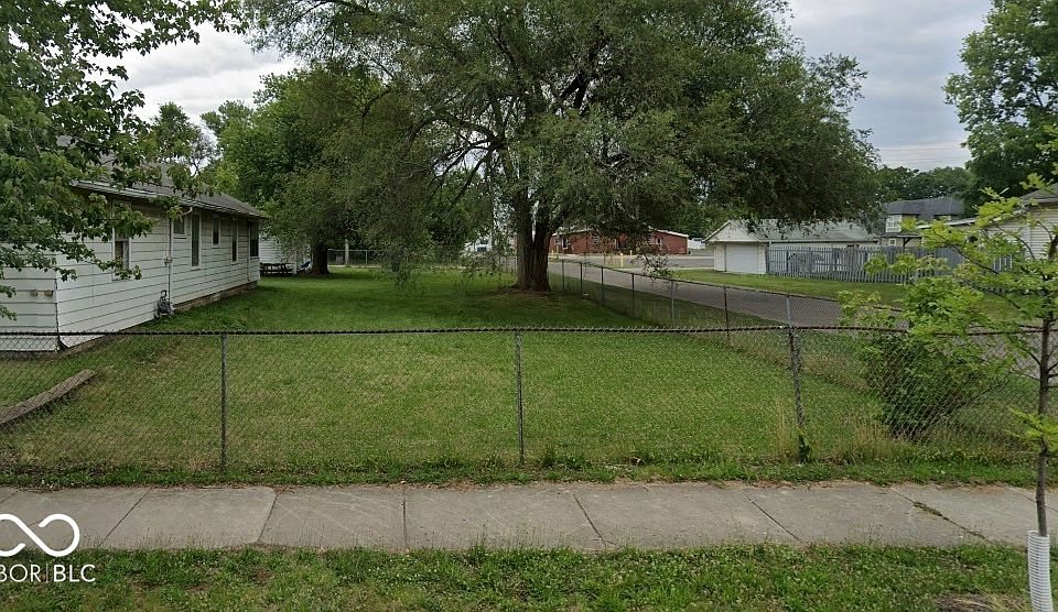 1st image of 901 N Pershing Ave