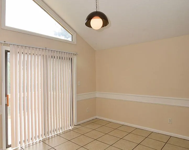 4154 Arlington Rd — Photo 14