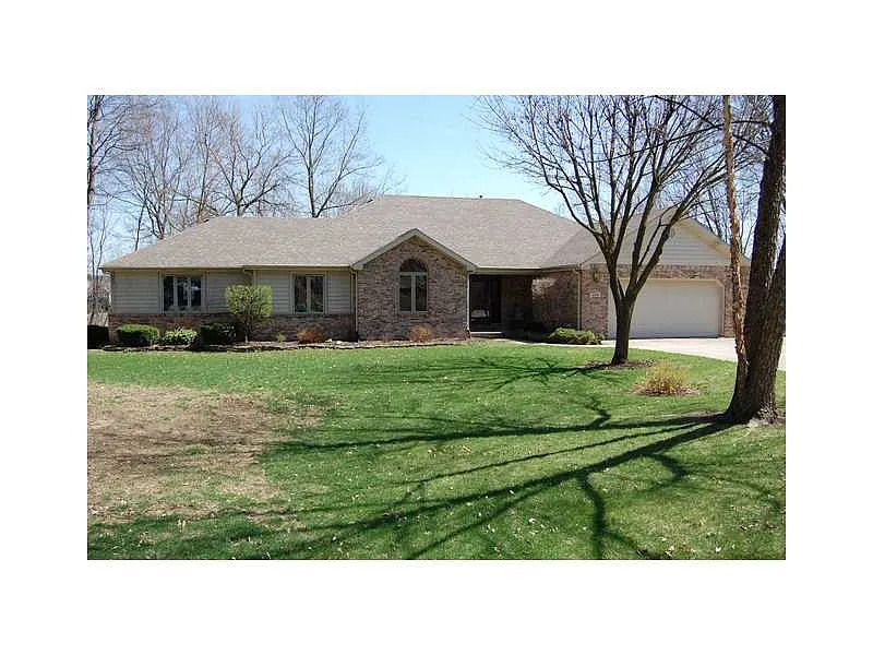 1076 Chipmunk Ln photo 1