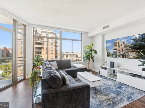 3650 S Glebe Rd Unit 846, Arlington, VA 22202