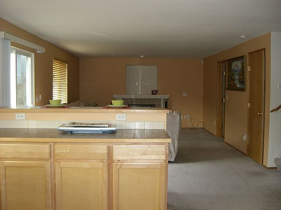 kitchen overlooks to family room
