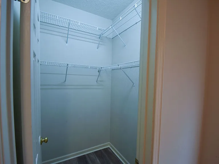 1691 Rambling Brook Ln — Photo 35