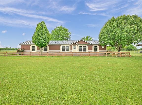 2nd image of 1180 SE County Road 3160