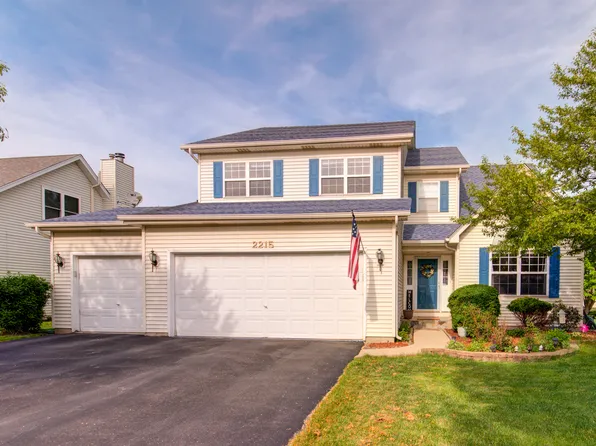 2215 Tremont Ave, Aurora, IL 60502