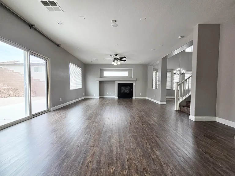 9946 Burton Lake Ct — Photo 6