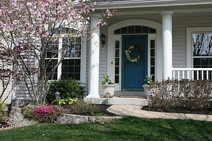 Gorgeous curb appeal