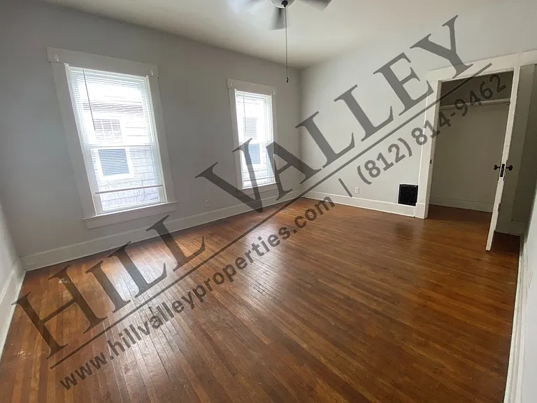 1028 S Center St — Photo 12