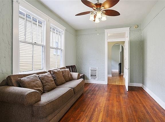 5th image of 2713 Chestnut St