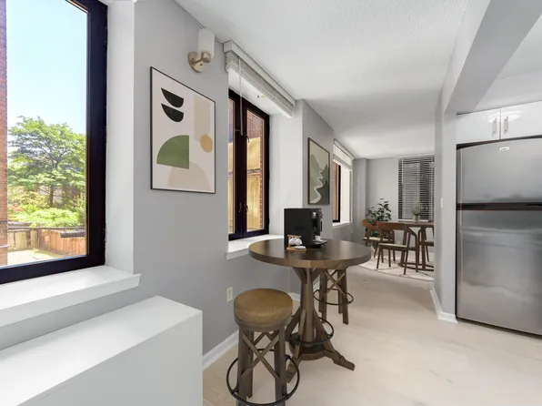 176 West 86th Street image 3 of 11