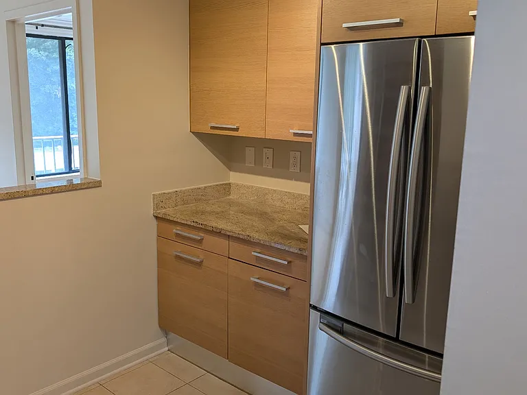 1155 Warburton Ave #12G — Photo 19