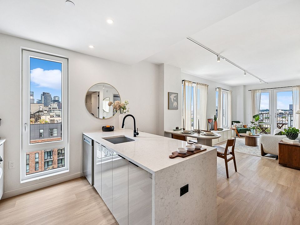 1st image of 16 West St #813