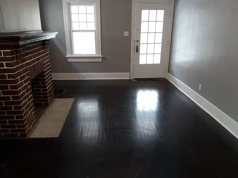 220 Fernwood Ave — Photo 8