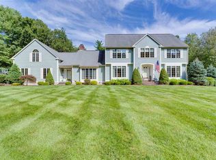 4 Brentwood Rd, Windham, NH 03087