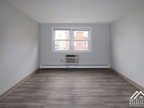 5th image of 264 Fruit Hill Ave #368