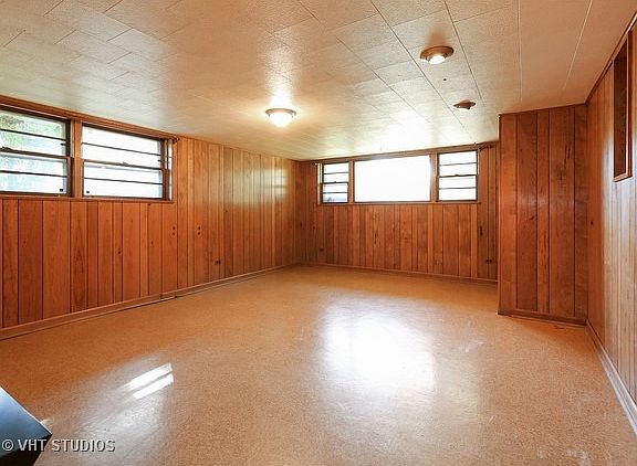 5th image of 1083 Marshall Dr