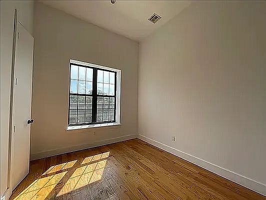 5th image of 1803 Atlantic Ave APT 1