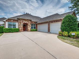 2452 Blanco Dr, Grand Prairie, TX 75052