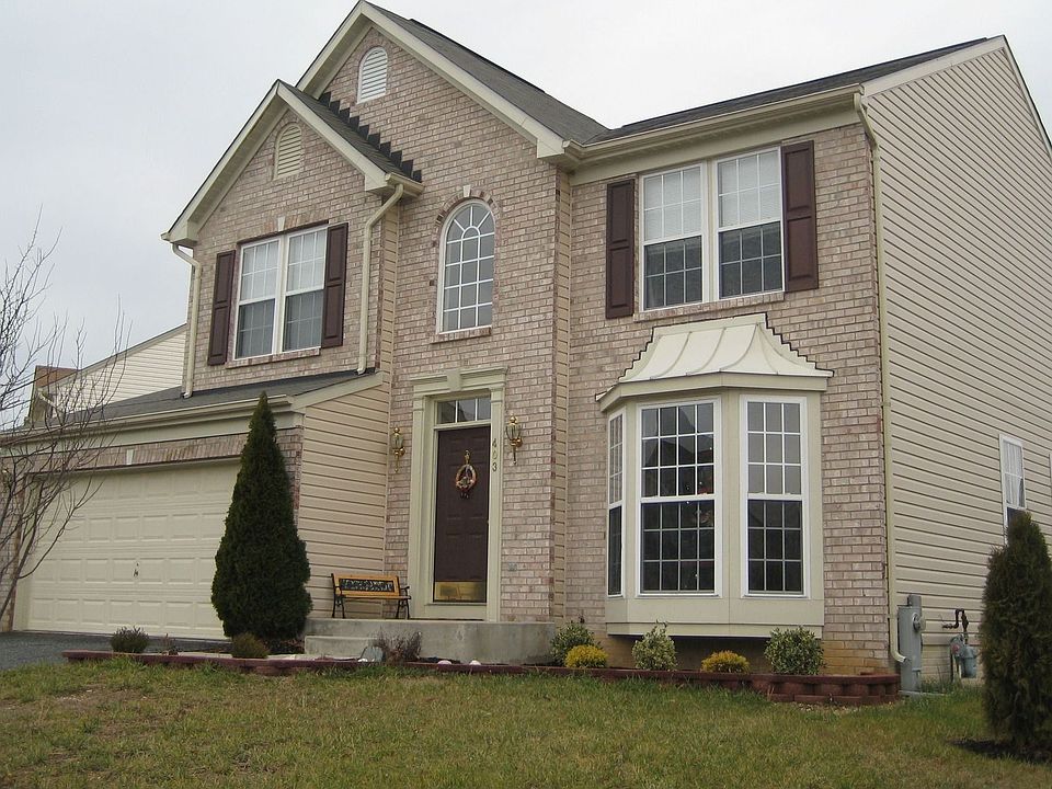 1st image of 403 Blue Heron Ct