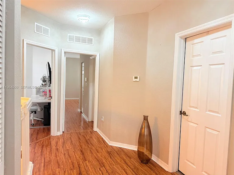 14136 SW 51st Ln — Photo 3
