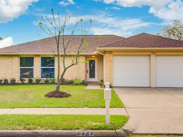 7327 Sunlight Ln, Houston, TX 77095