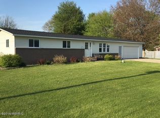 65836 Ellenbrough Ave, Hartford, MI 49057