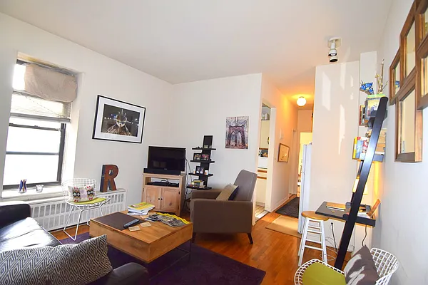 Rented by Manhattan Spaces | media 10