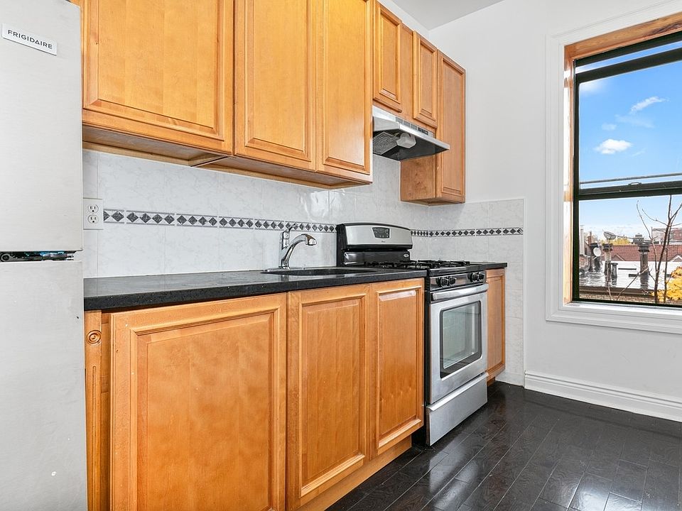 1st image of 1236 Pacific St APT 5F
