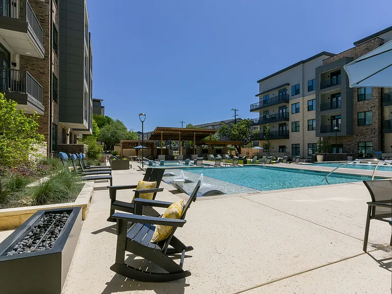 Lenox Grandview — Photo 10
