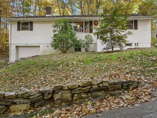 22 Adams Court, Carmel, NY 10512