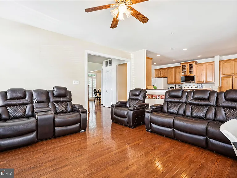 23104 Cypress Spring Cir — Photo 19