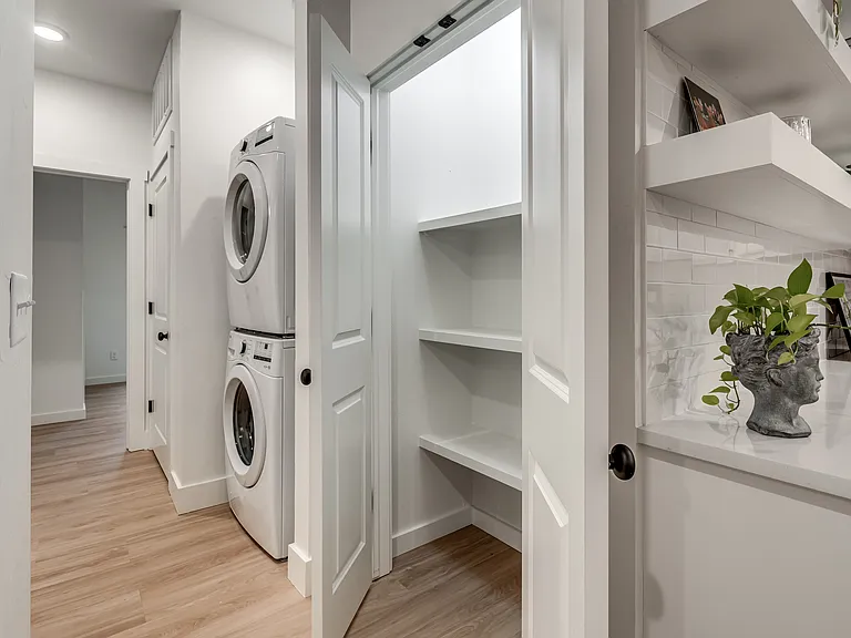 700 Asp Ave #3 — Photo 10