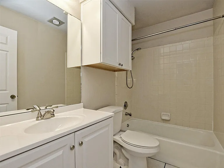300 N Field St — Photo 20