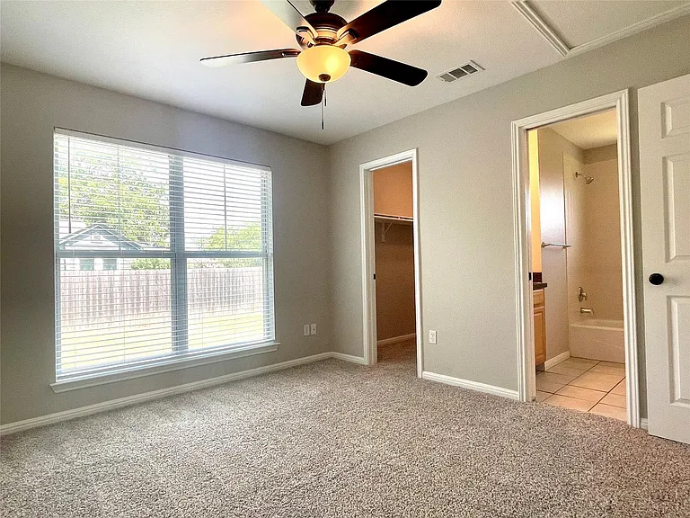 1207 W North Loop Blvd #A — Photo 19