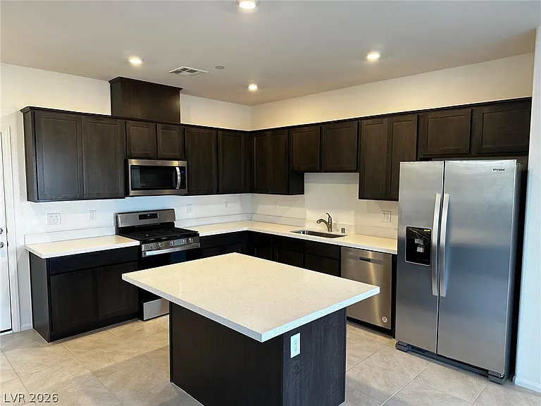 512 Ylang Pl — Photo 6