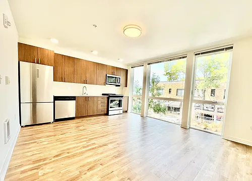 1601 N 45th St #205 Photo 1 1601 N 45th St #205 Photo 1