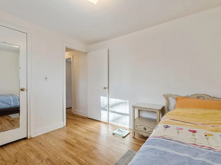56 Morningside Ave — Photo 2
