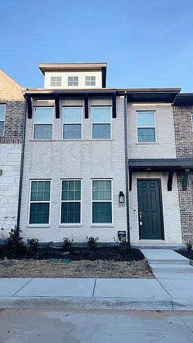 2233 Adena Springs Dr Photo 1
