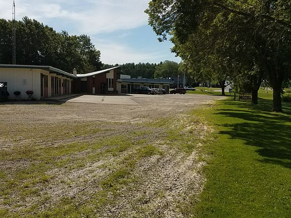 3rd image of 1200 N 4th St