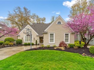 29240 Inverness Dr, Bay Village, OH 44140