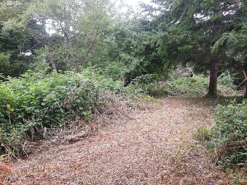 2nd image of Washington St