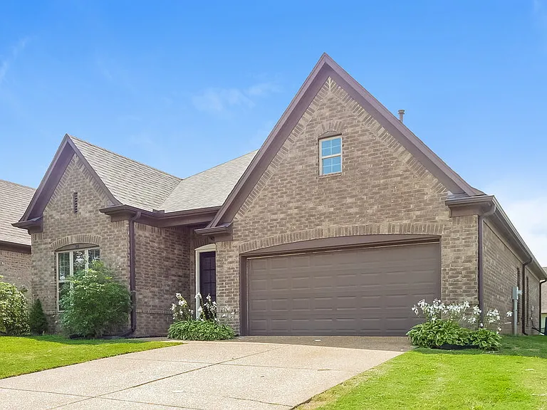 140 Hidden Meadows Ln — Photo 3