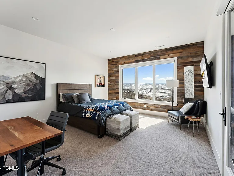 3450 E Ridgeway Dr — Photo 47